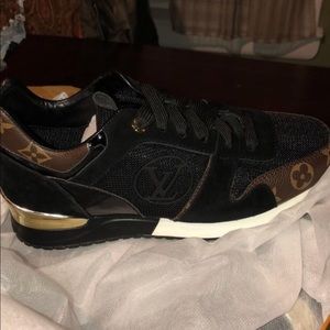 Louis Vuitton Sneakers